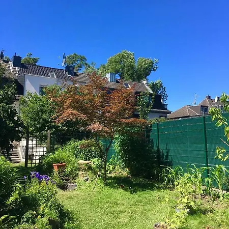 Near Exhibition Messe, Nice Comfortable With Garden דיסלדורף