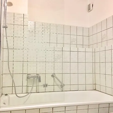 וילה Near Exhibition Messe, Nice Comfortable With Garden דיסלדורף